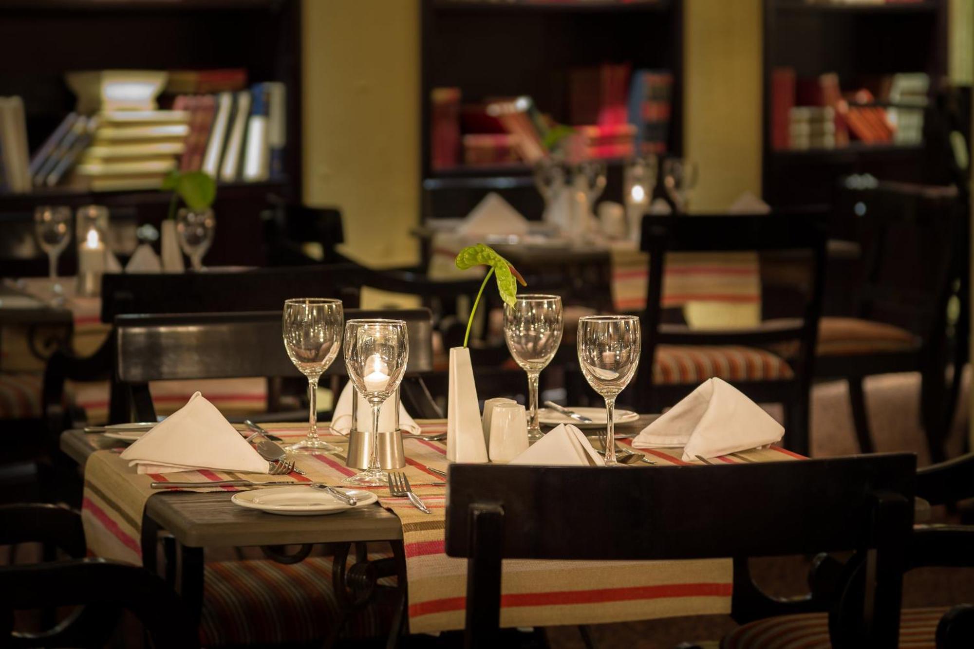Protea Hotel By Marriott Bloemfontein Ngoại thất bức ảnh